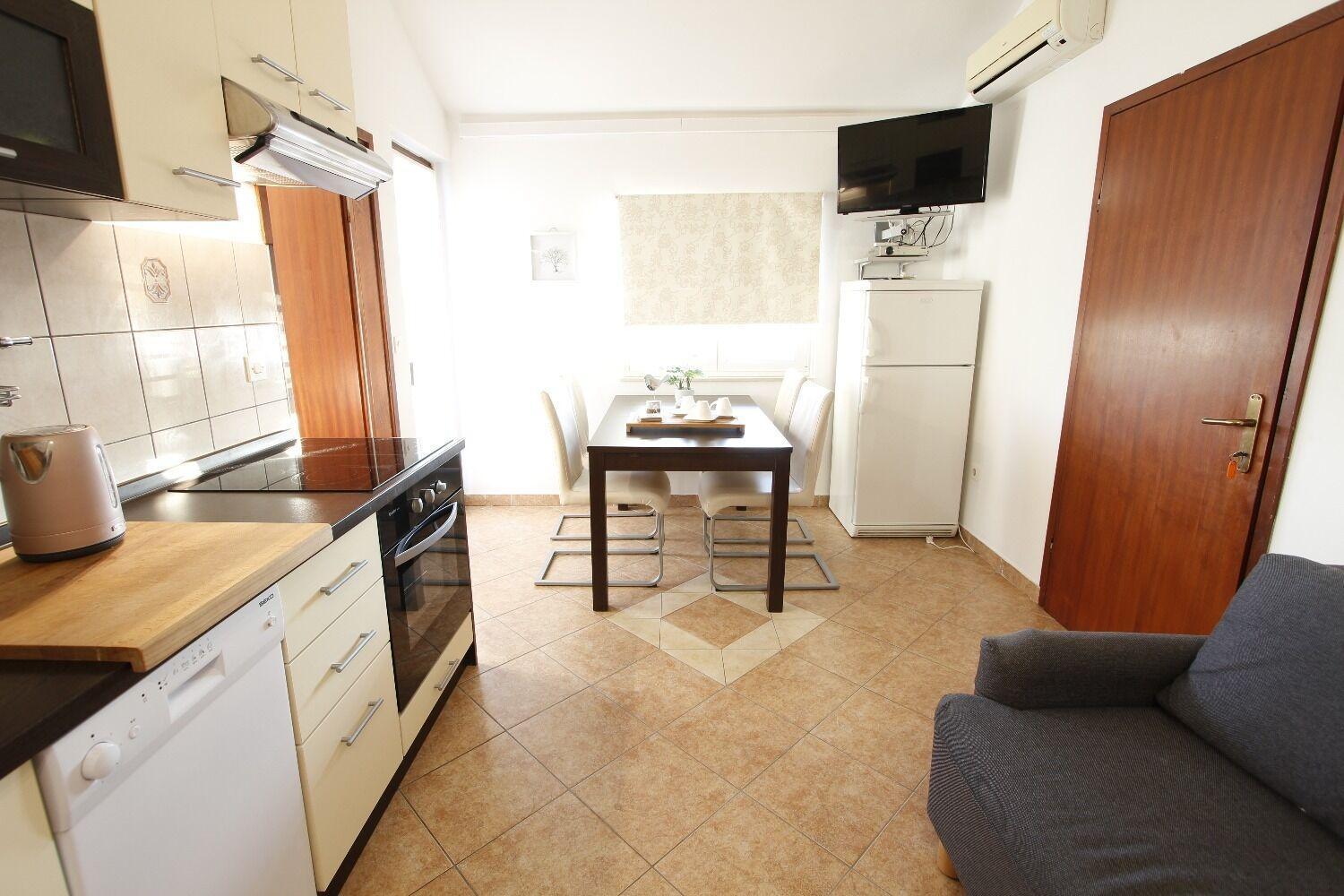 Apartments Oasis Нин Екстериор снимка