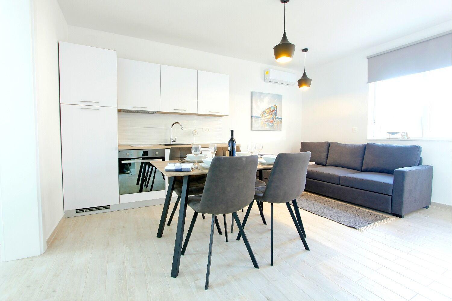 Apartments Oasis Нин Екстериор снимка