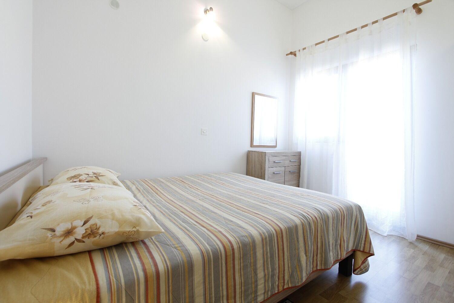 Apartments Oasis Нин Екстериор снимка